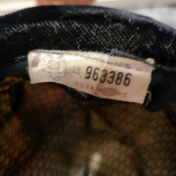 Vintage Woman's Hat/Cap/Fedora in White Faux Leather Black Faux Fur ~Union Made - Picture 8 of 11